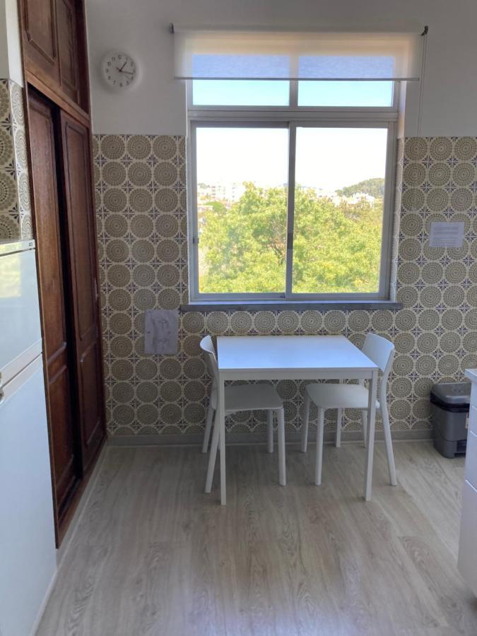 Family Apartment Lisbon-Estoril Exteriör bild